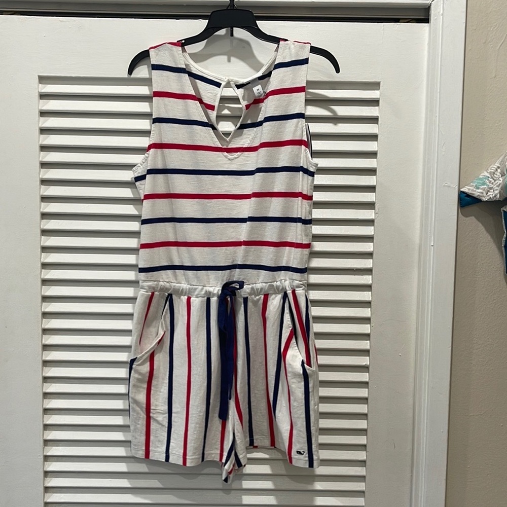 Vineyard Vines Romper size M